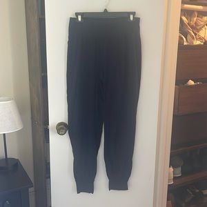 Lululemon light weight joggers